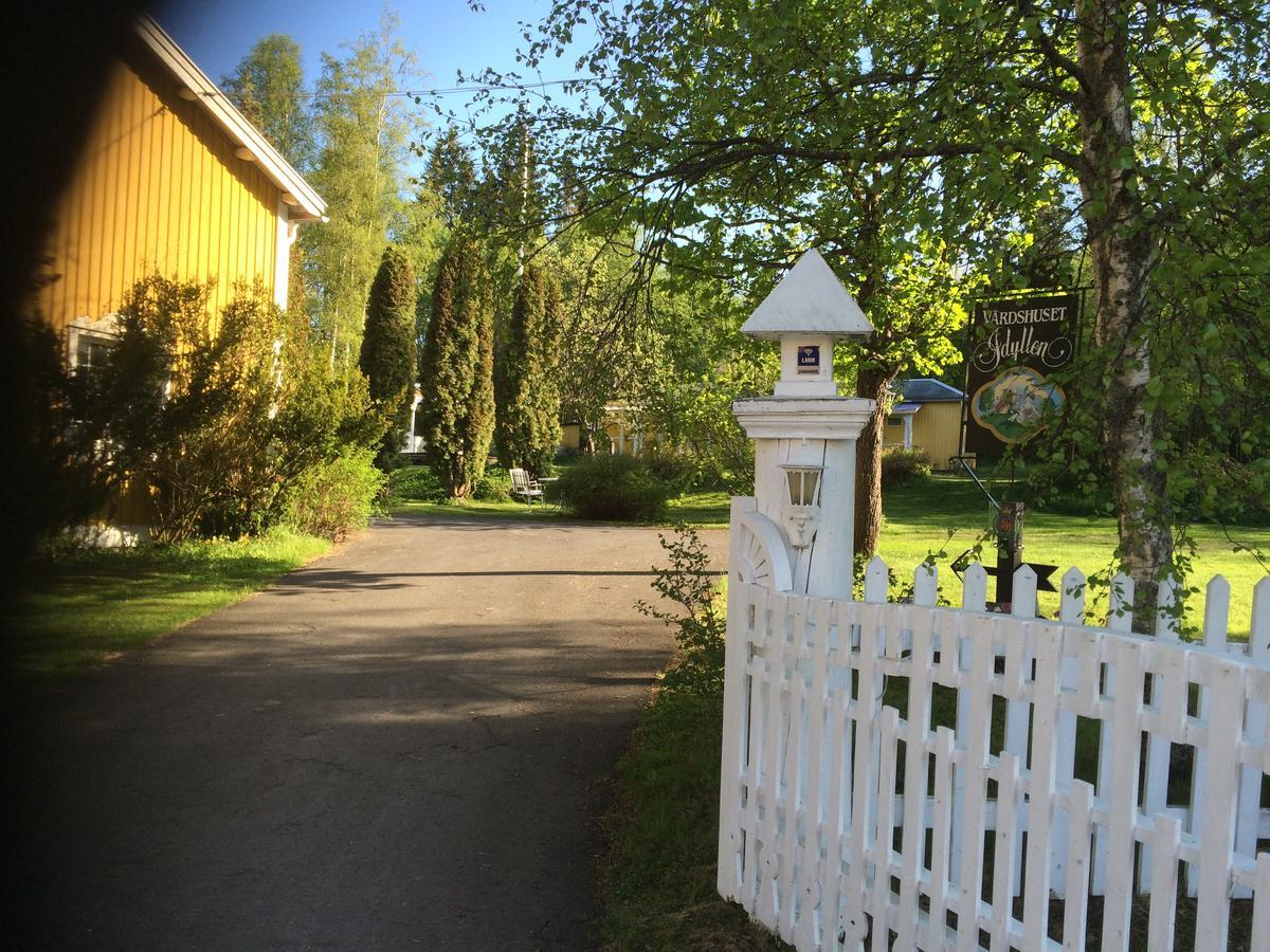 Vardshuset Idyllen Barang Luaran gambar